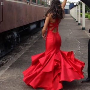 Gigi red prom dress